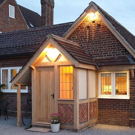 Exclusive Holiday Accommodation - Bancroft Cottage 비데일 외부 사진